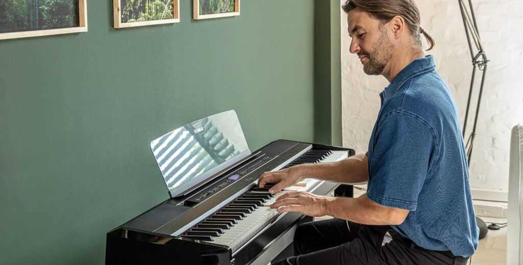YAMAHA P-525